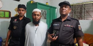 ১২ শিশুকে ধর্ষণের অভিযোগে মাদ্রাসার প্রধান শিক্ষক আটক