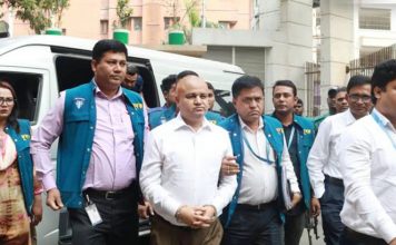 দুদক কার্যালয়ে জিকে শামীম