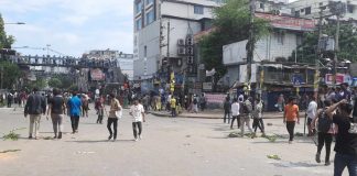 কোটাবিরোধী আন্দোলনে উত্তাল রাজধানী, স্থবির ঢাকা