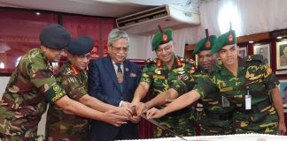 প্রেসিডেন্ট গার্ড রেজিমেন্টের অনুষ্ঠানে রাষ্ট্রপতি