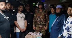 গণভবন থেকে লুট হওয়া টাকাসহ সিন্দুক উদ্ধার