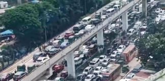 তেজগাঁওয়ে কারিগরি শিক্ষার্থীদের সড়ক অবরোধ