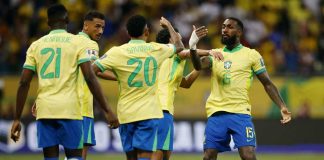 সমতায় শেষ ব্রাজিল-উরুগুয়ের লড়াই