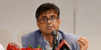 শিক্ষার্থীদের শান্ত থাকার আহ্বান সরকারের