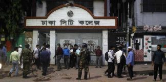 দুই কলেজের সংঘর্ষ: সেনাবাহিনী ও পুলিশের ধাওয়া