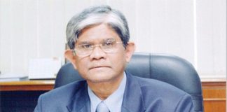 পুঁজিবাজারে অস্থিরতার পেছনে রেগুলেটরদের দোষ আছে: অর্থ উপদেষ্টা