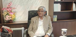 ভারতের সঙ্গে বাণিজ্য ইস্যুতে রাজনীতি করবে না সরকার: অর্থ উপদেষ্টা
