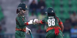 ৪৩ রানের ব্যবধানে নেই ৬ উইকেট, বিপাকে বাংলাদেশ