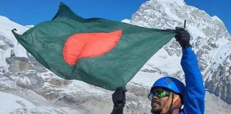 বিশ্বরেকর্ড গড়ে এভারেস্টচূড়ায় উঠলেন শাকিল