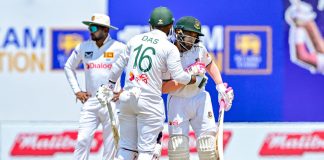 দেড় শ ছাড়ালেন মুশফিক, ফিফটির দেখা লিটনের