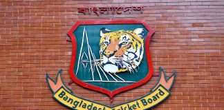 বিসিবির পেশাদারিত্ব এমন কেন!