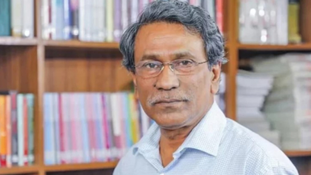 দেশে ফিরেছেন আলী রীয়াজ