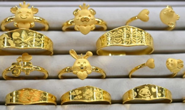 স্বর্ণের দাম ৫ হাজার ডলার ছাড়াল