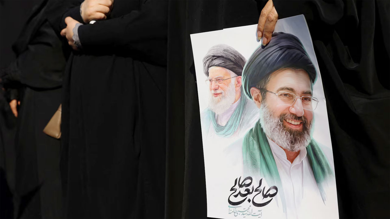 ইরান সরকার পতনের ঝুঁকিতে নেই : মার্কিন গোয়েন্দা প্রতিবেদন