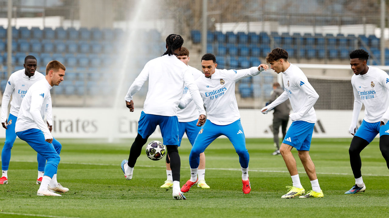 বিসিবির নির্বাচক হতে ১৬ জনের আবেদন