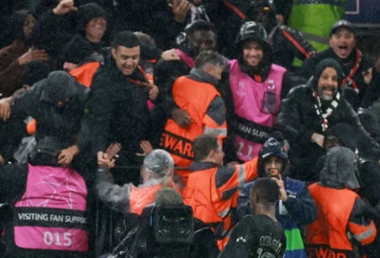 লিভারপুলকে হারিয়ে সেমিফাইনালে পিএসজি