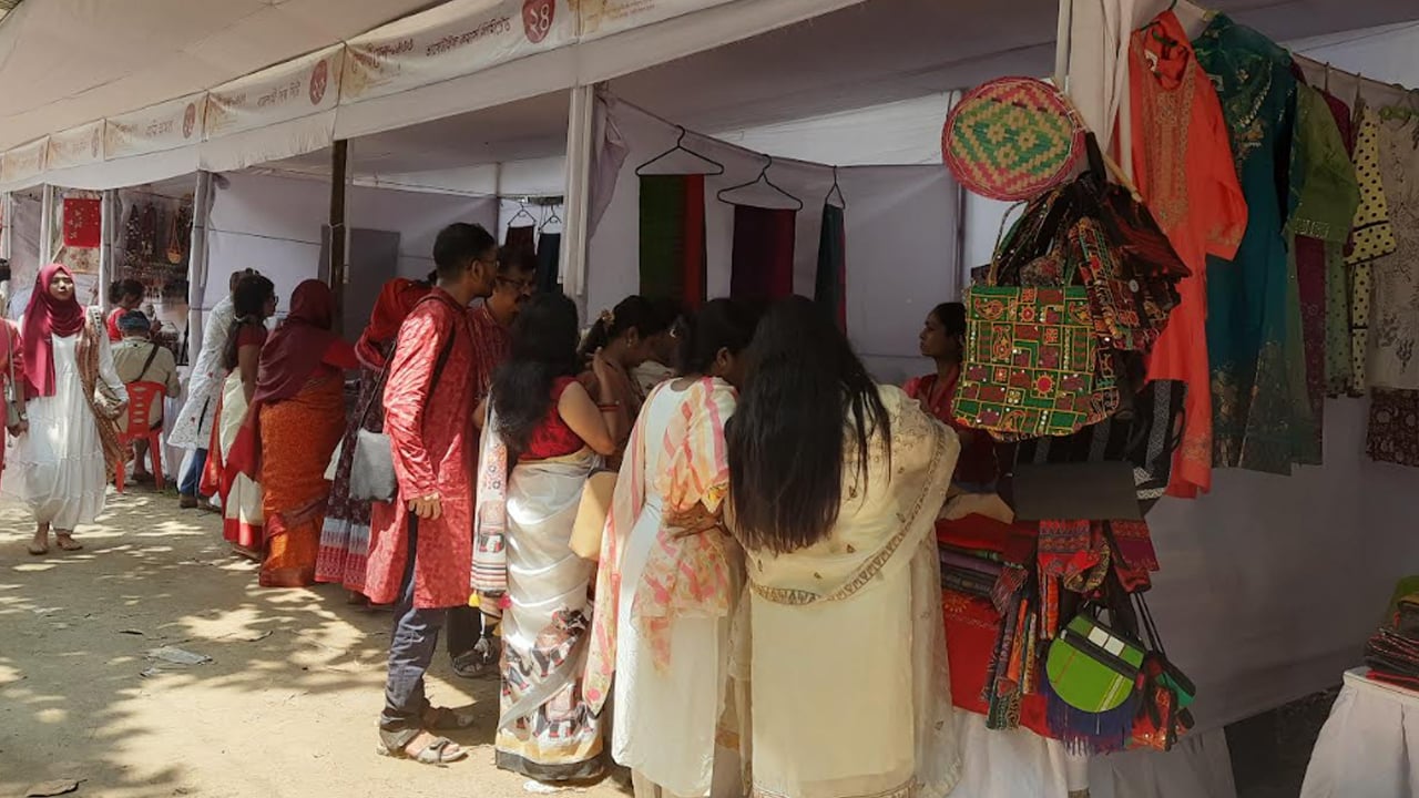 বাংলা একাডেমিতে ৭ দিনব্যাপী বৈশাখী মেলার উদ্বোধন