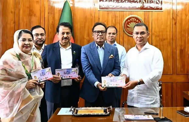 বিশ্বকাপ ফুটবল উপলক্ষ্যে স্মারক ডাকটিকিট উন্মোচন