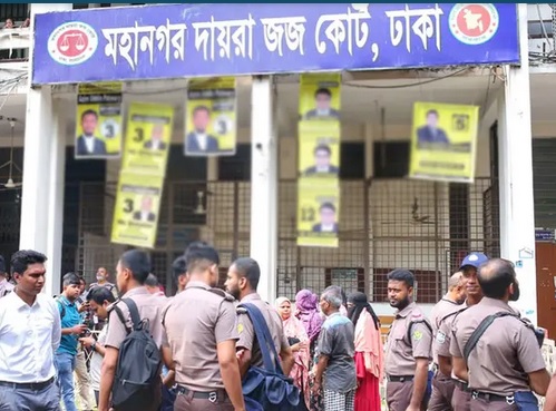 ফাঁসির রায় শুনে নীরব সোহেল-স্বপ্না, ‘খুনি খুনি’ স্লোগান জনতার
