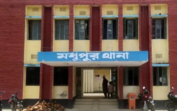 ছাগলে নিলো ৪ জনের প্রাণ