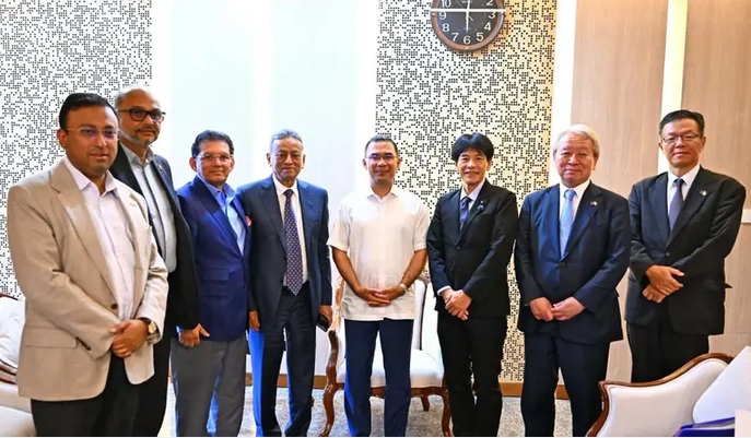 প্রধানমন্ত্রীর সঙ্গে জাপানি প্রতিনিধি দলের সাক্ষাৎ