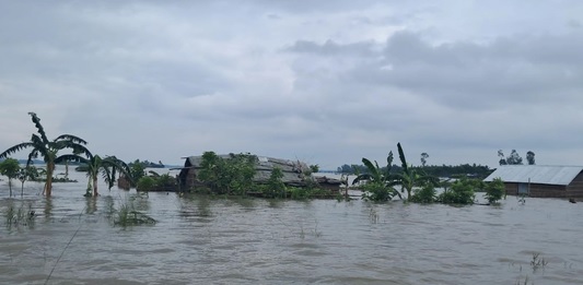 নদ-নদীর পানি বেড়ে ১৮ জেলায় বন্যার শঙ্কা