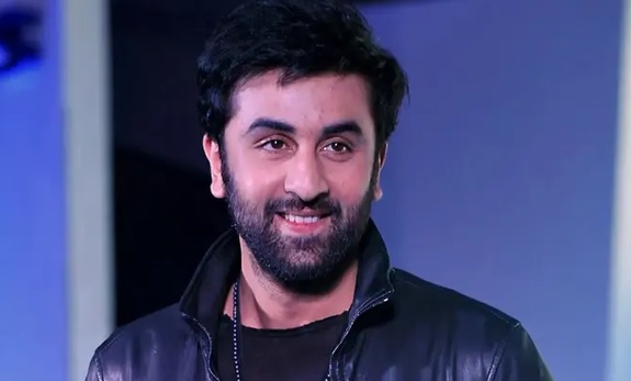‘ধুম ফোর’ নয়, রণবীরের চিন্তা অন্য সিনেমায়
