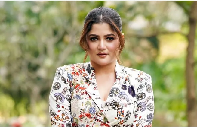 শ্রাবন্তীর ব্যক্তিগত সহকারী গ্রেপ্তার