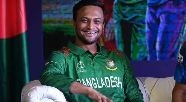 খুব শিগগিরই দেশে ফিরব: সাকিব
