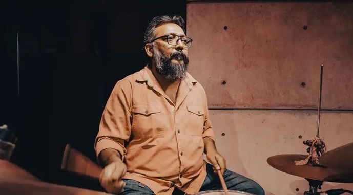 ডেঙ্গুতে স্ত্রীকে হারিয়ে হার্ট অ্যাটাক ড্রামার আদনান রুশদীর