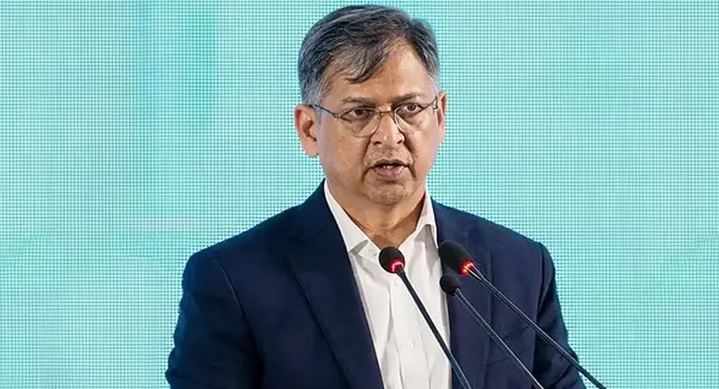 সংশোধন হবে সংবিধানের ৭০ অনুচ্ছেদ : স্বরাষ্ট্রমন্ত্রী