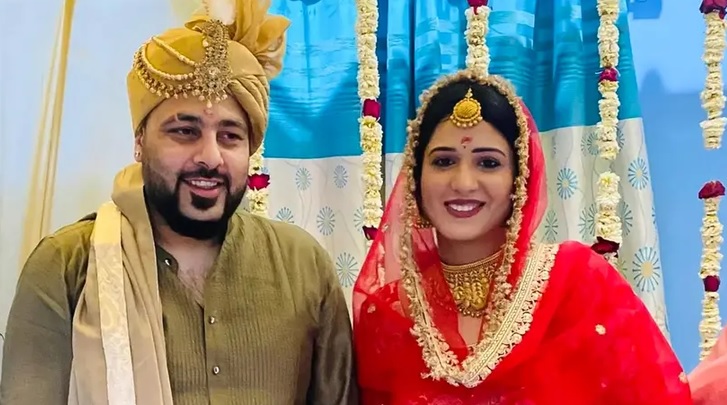 বিয়ে নিয়ে নয় বিচ্ছেদ নিয়ে প্রকাশ্যে বাদশাহ-ইশার