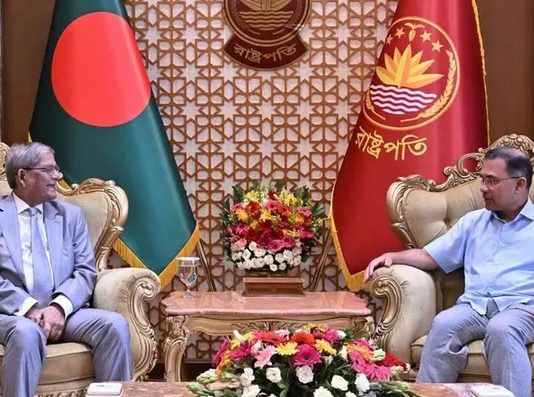 রাষ্ট্রপতির সঙ্গে প্রধানমন্ত্রীর প্রথম সৌজন্য সাক্ষাৎ