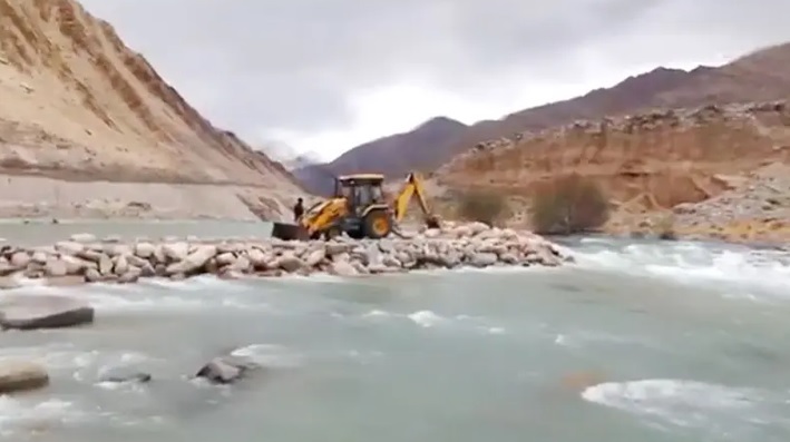 লাদাখে সিন্ধু নদে বাঁধ দিলো ভারত