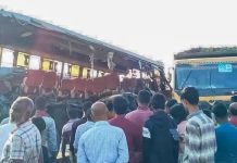 রংপুরে দাঁড়িয়ে থাকা ডাম্প ট্রাকে বাসের ধাক্কা, নিহত বেড়ে ৪
