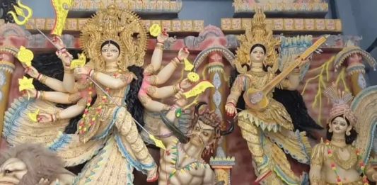 শারদীয় দুর্গাপূজার ষষ্ঠী আজ